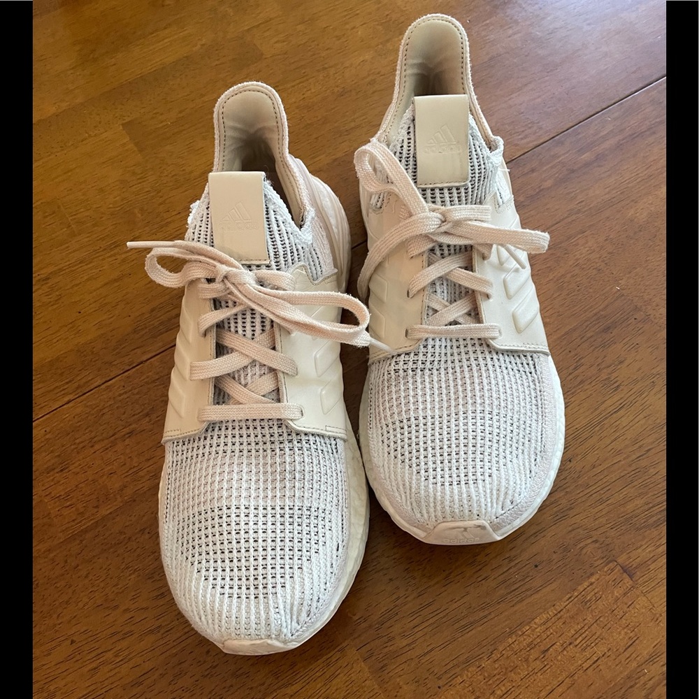 Adidas Ultra Boost Women’s Sneakers Size 10